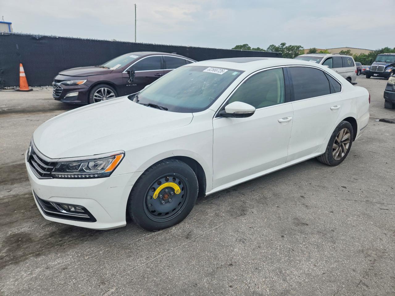 1VWBA7A35JC003514 · 2018 VOLKSWAGEN PASSAT