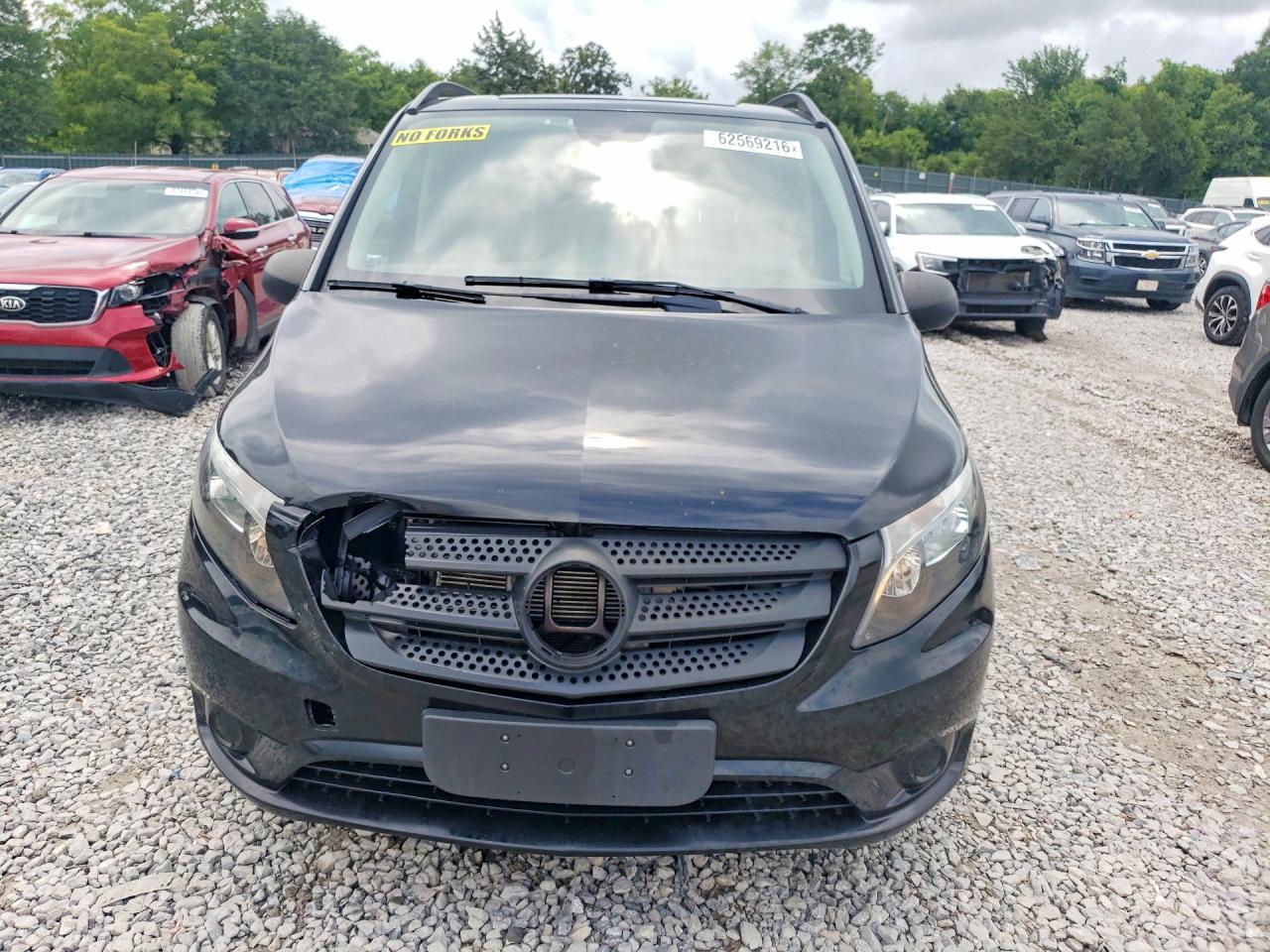 WD3PG2EA8G3184940 · 2016 MERCEDES-BENZ METRIS · 5/13