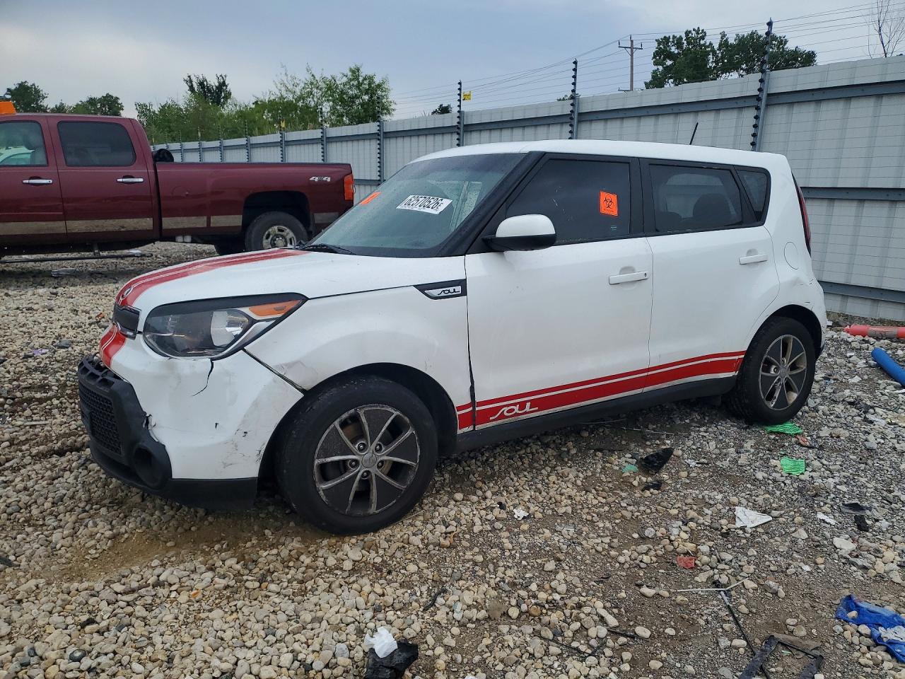 KNDJN2A21G7835138 · 2016 KIA SOUL