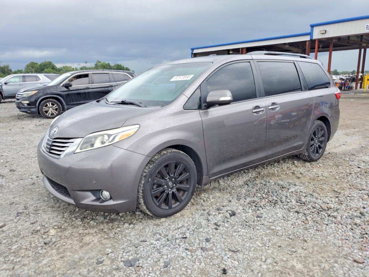 5TDYZ3DC2HS821771 · 2017 TOYOTA SIENNA