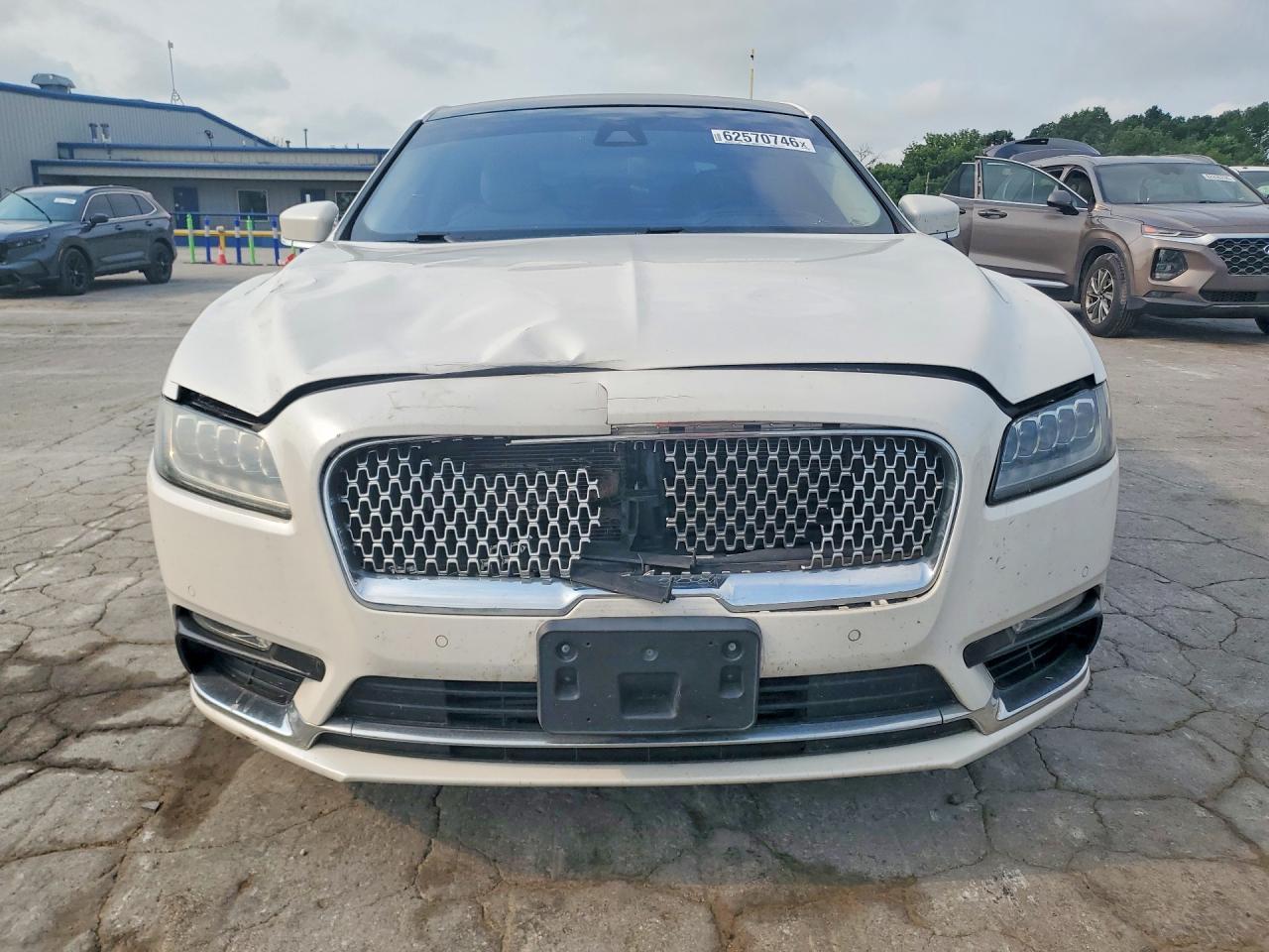 1LN6L9BC9J5605759 · 2018 LINCOLN CONTINENTAL · 5/12