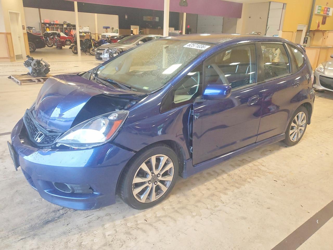 JHMGE8H56DC048832 · 2013 HONDA FIT