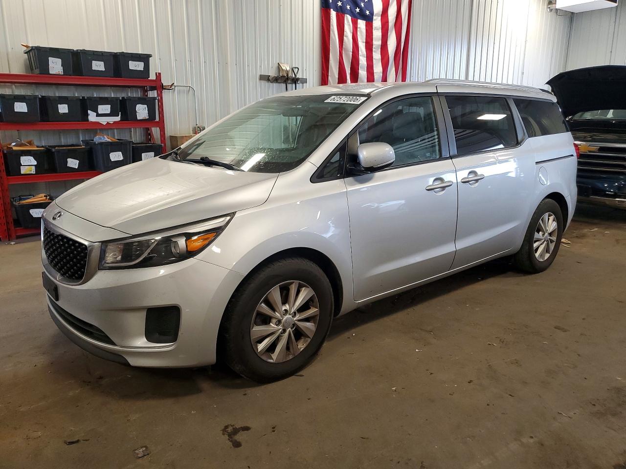 KNDMB5C16G6131650 · 2016 KIA SEDONA