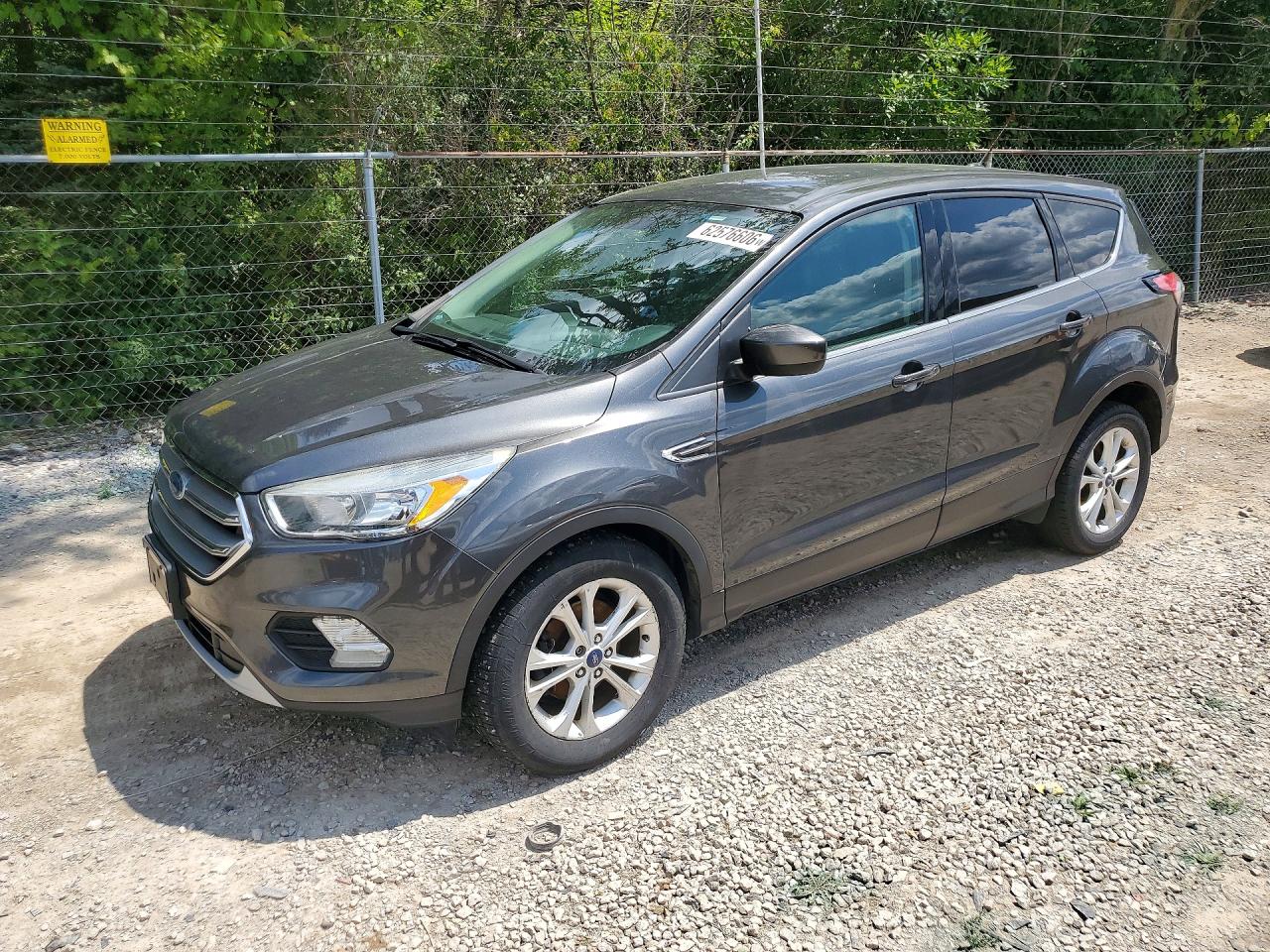 1FMCU0GD5HUD73898 · 2017 FORD ESCAPE