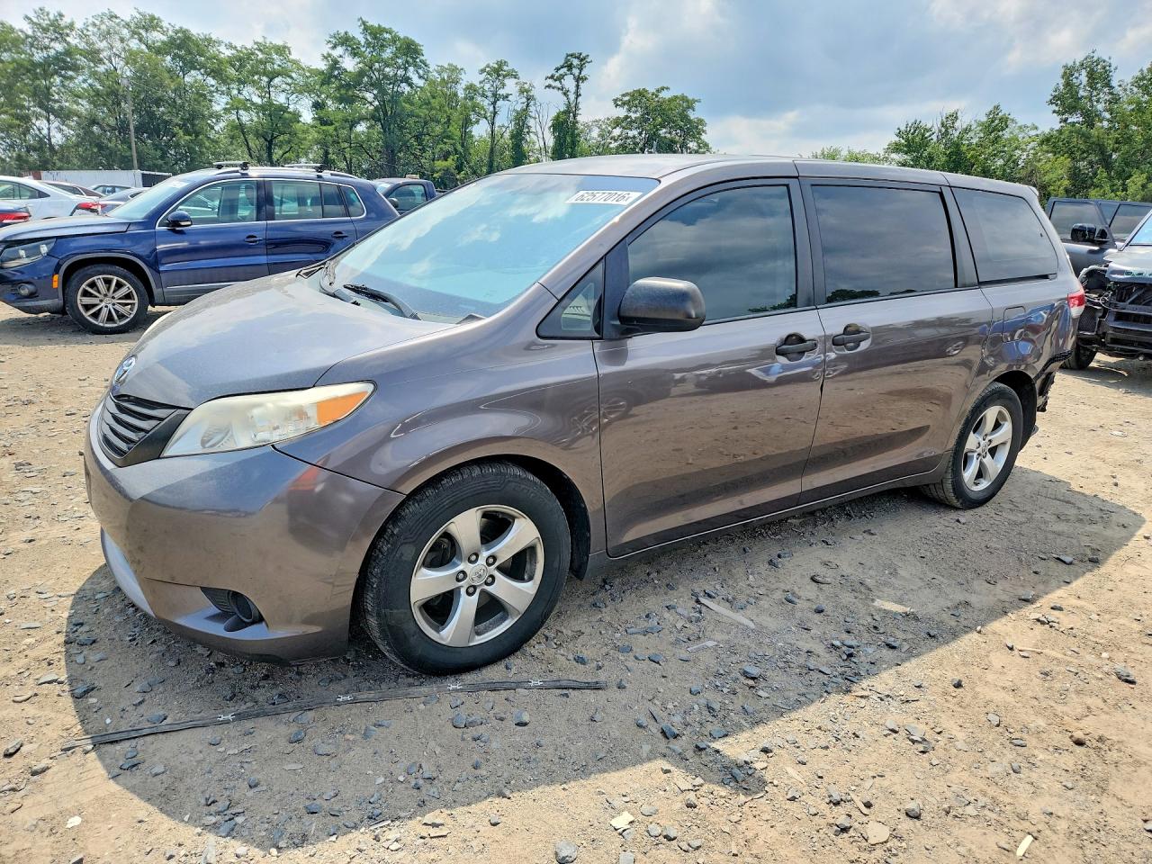 5TDZK3DC0DS381505 · 2013 TOYOTA SIENNA