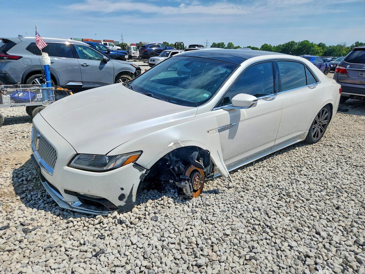 1LN6L9NP1H5605716 · 2017 LINCOLN CONTINENTAL