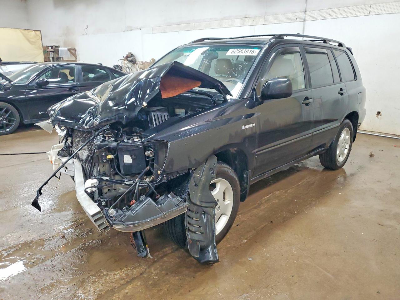 JTEEP21AX40054587 · 2004 TOYOTA HIGHLANDER