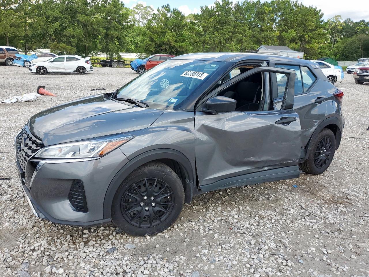 3N1CP5BV5NL499454 · 2022 NISSAN KICKS