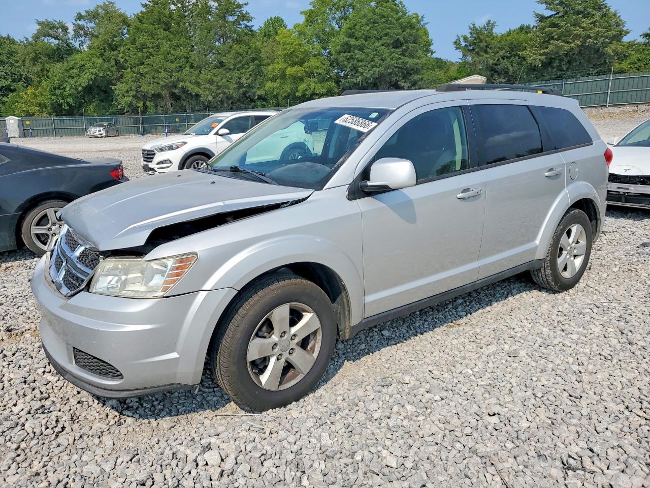 3D4PG1FG7BT503201 · 2011 DODGE JOURNEY