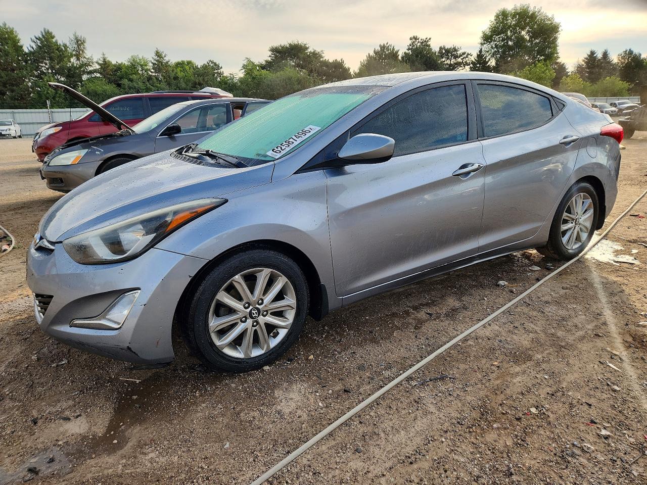 5NPDH4AE3FH597085 · 2015 HYUNDAI ELANTRA