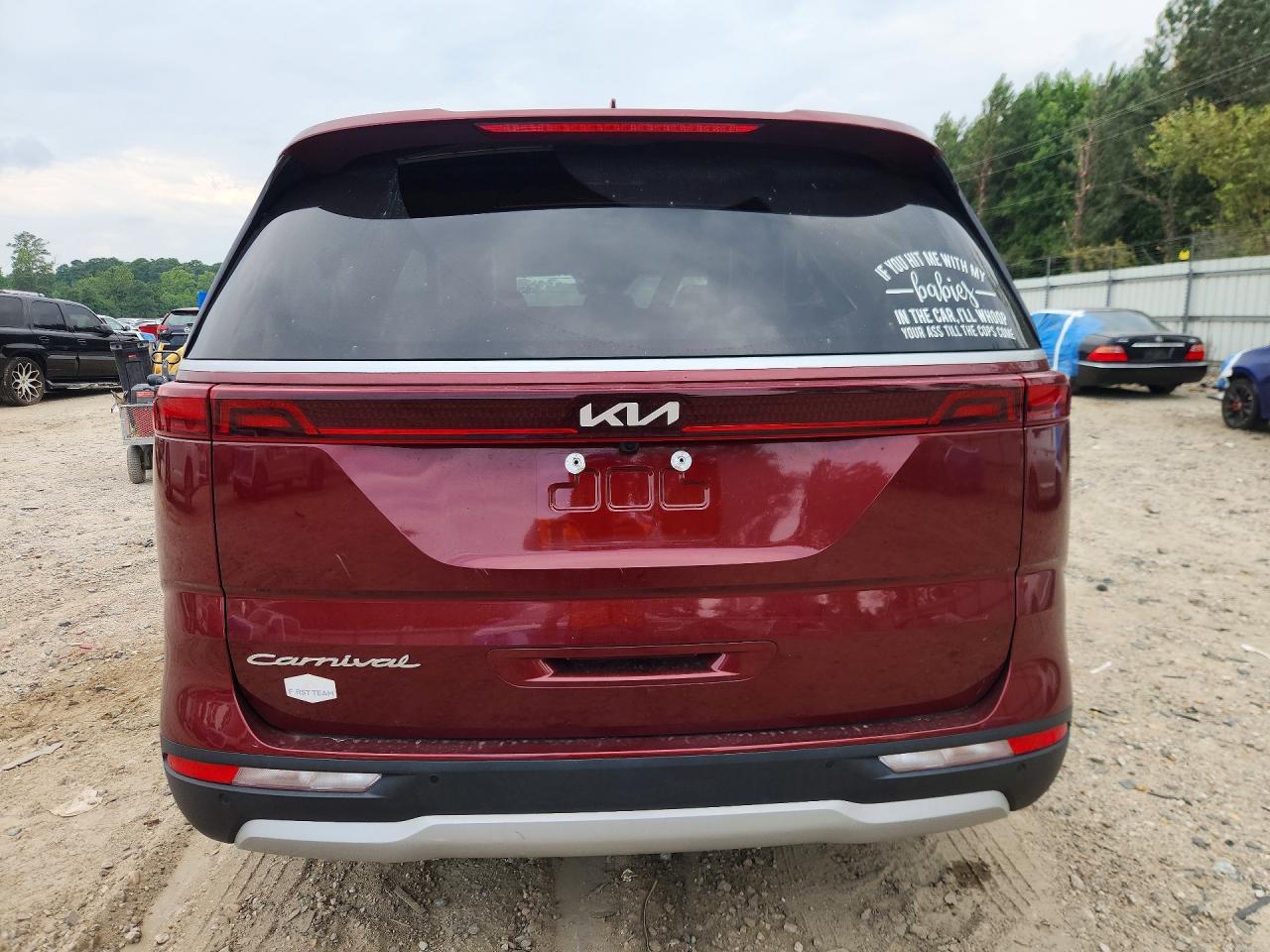 KNDNB4H35N6124260 · 2022 KIA CARNIVAL · 6/13