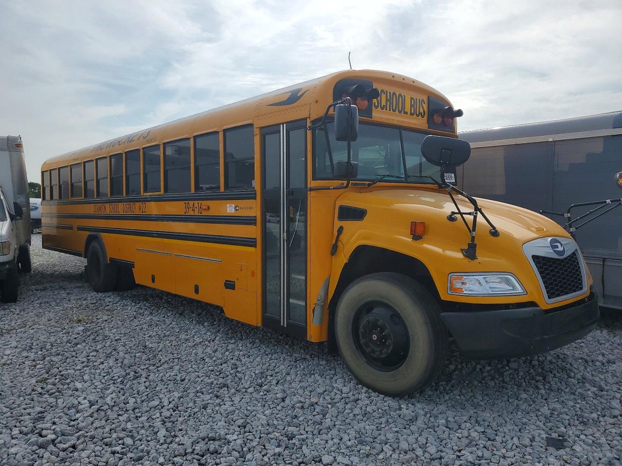 1BAKGCSAXNF384007 · 2022 BLUB SCHOOL BUS