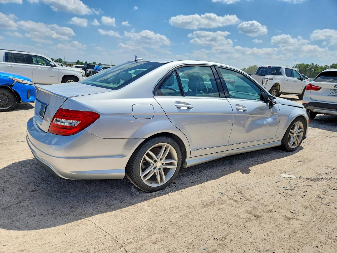 WDDGF4HB7DR284079 · 2013 MERCEDES-BENZ C · 3/12