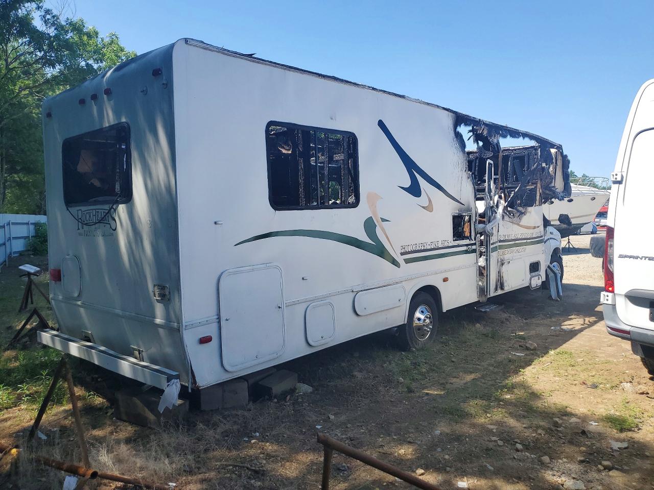 1FDXE4555YHA13014 · 2000 FORD E450 · 3/11