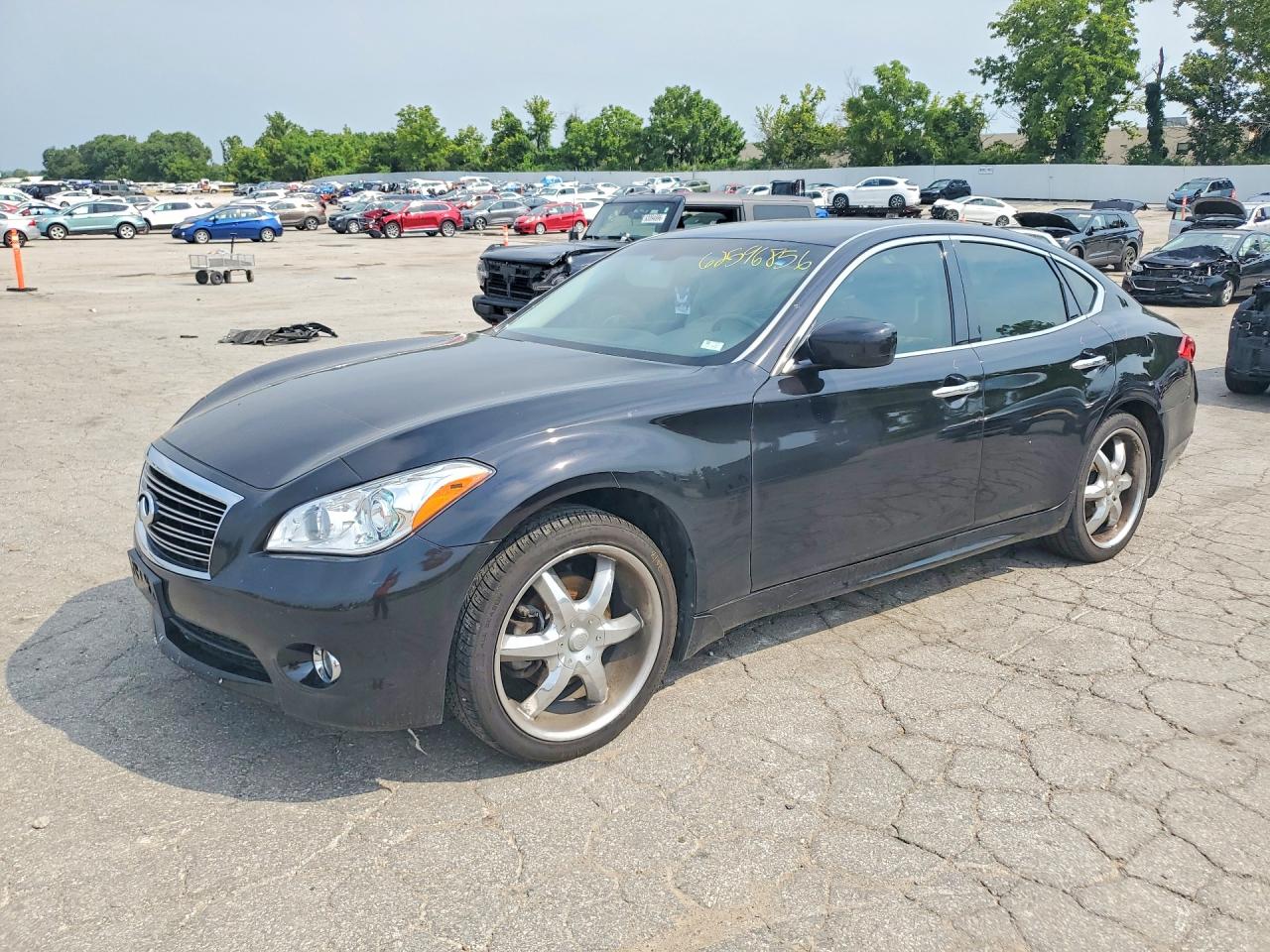 JN1BY1AR3BM370460 · 2011 INFINITI M37