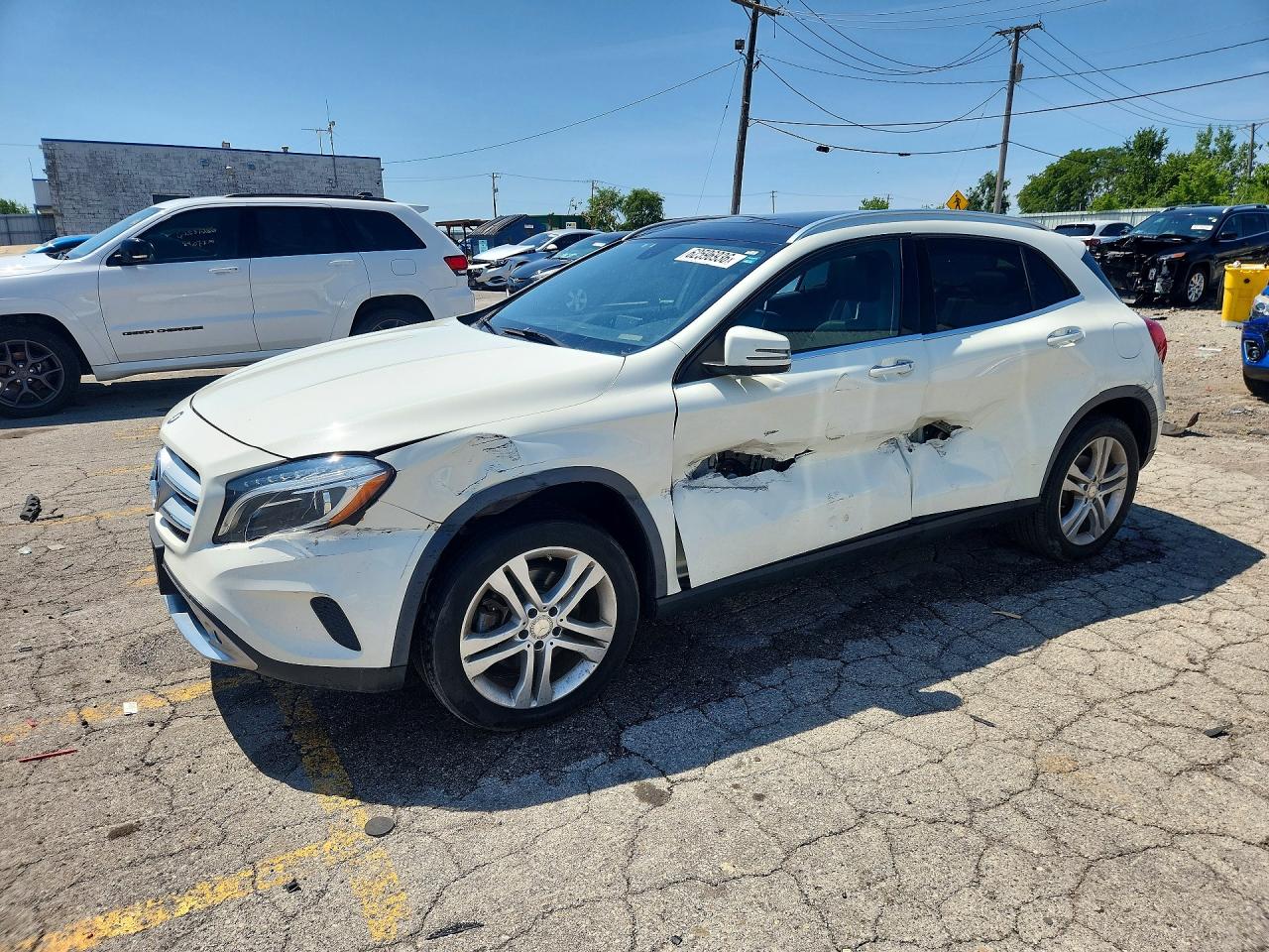 WDCTG4GB4FJ082075 · 2015 MERCEDES-BENZ GLA