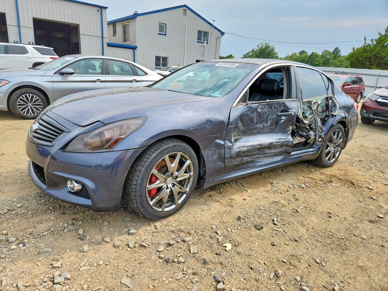 2013 INFINITI G37 SEDAN