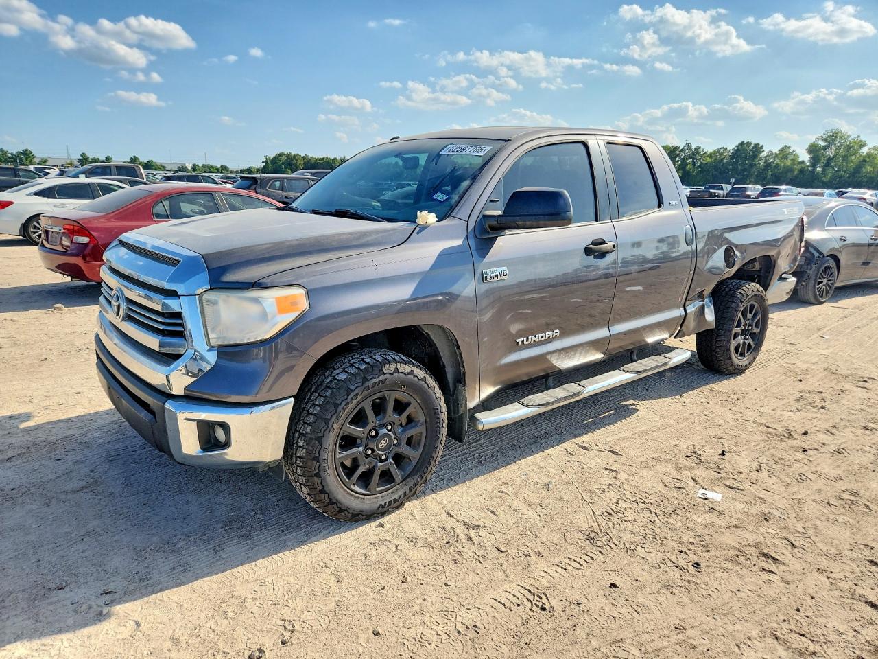 5TFRY5F15HX216054 · 2017 TOYOTA TUNDRA