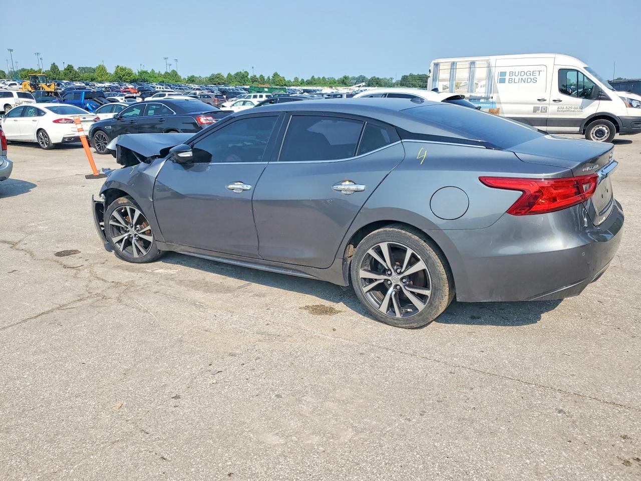 1N4AA6AP1HC412833 · 2017 NISSAN MAXIMA · 2/12