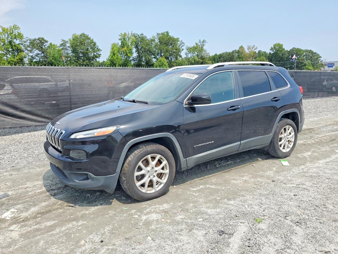 1C4PJLCB0HW667878 · 2017 JEEP CHEROKEE