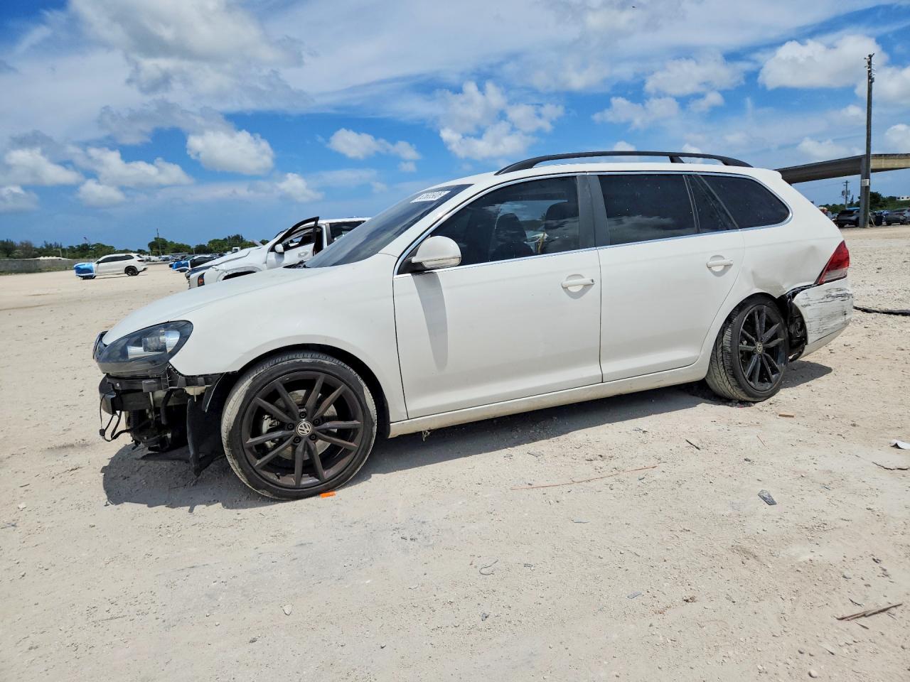 3VWPL7AJ0EM608480 · 2014 VOLKSWAGEN JETTA