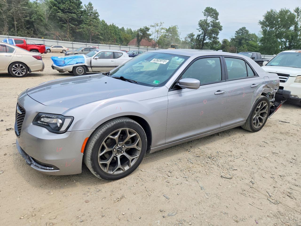 2C3CCABG3GH348941 · 2016 CHRYSLER 300
