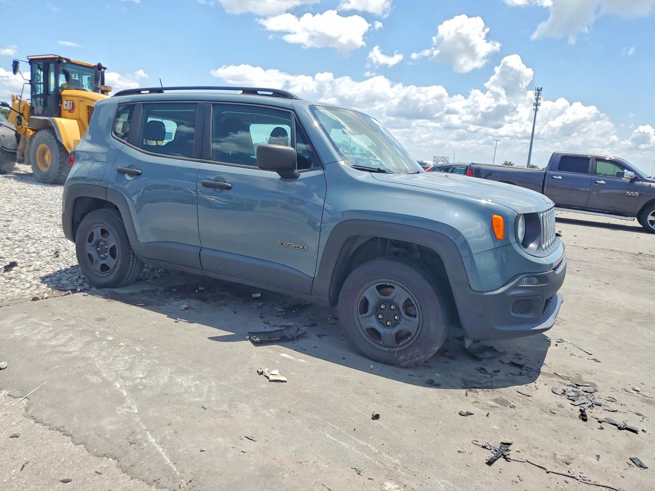 ZACCJBAB7JPJ46359 · 2018 JEEP RENEGADE · 4/13