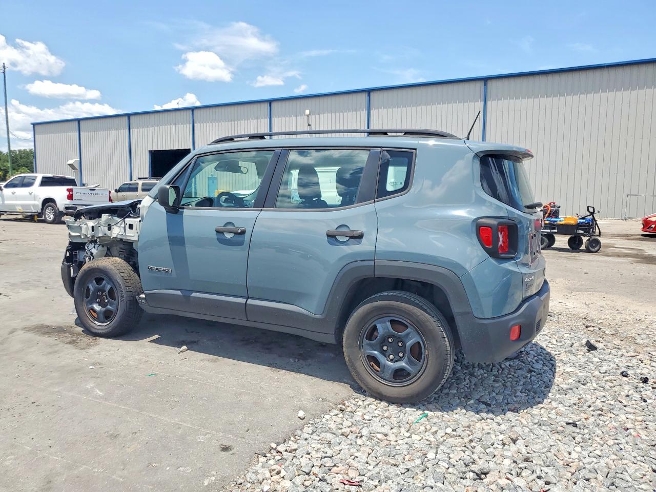 ZACCJBAB7JPJ46359 · 2018 JEEP RENEGADE · 2/13