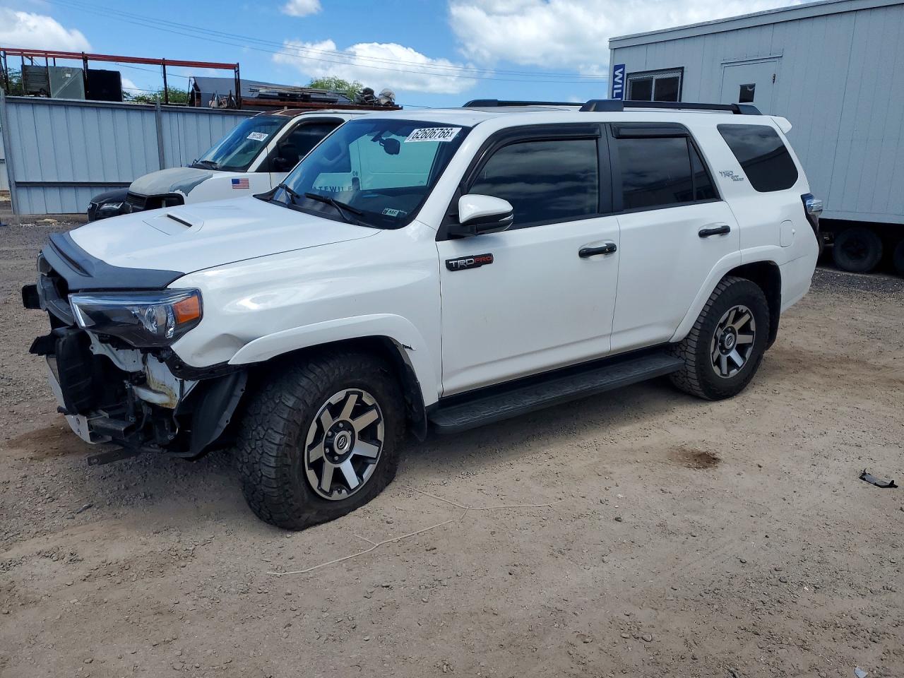 JTEBU5JR6K5688885 · 2019 TOYOTA 4RUNNER