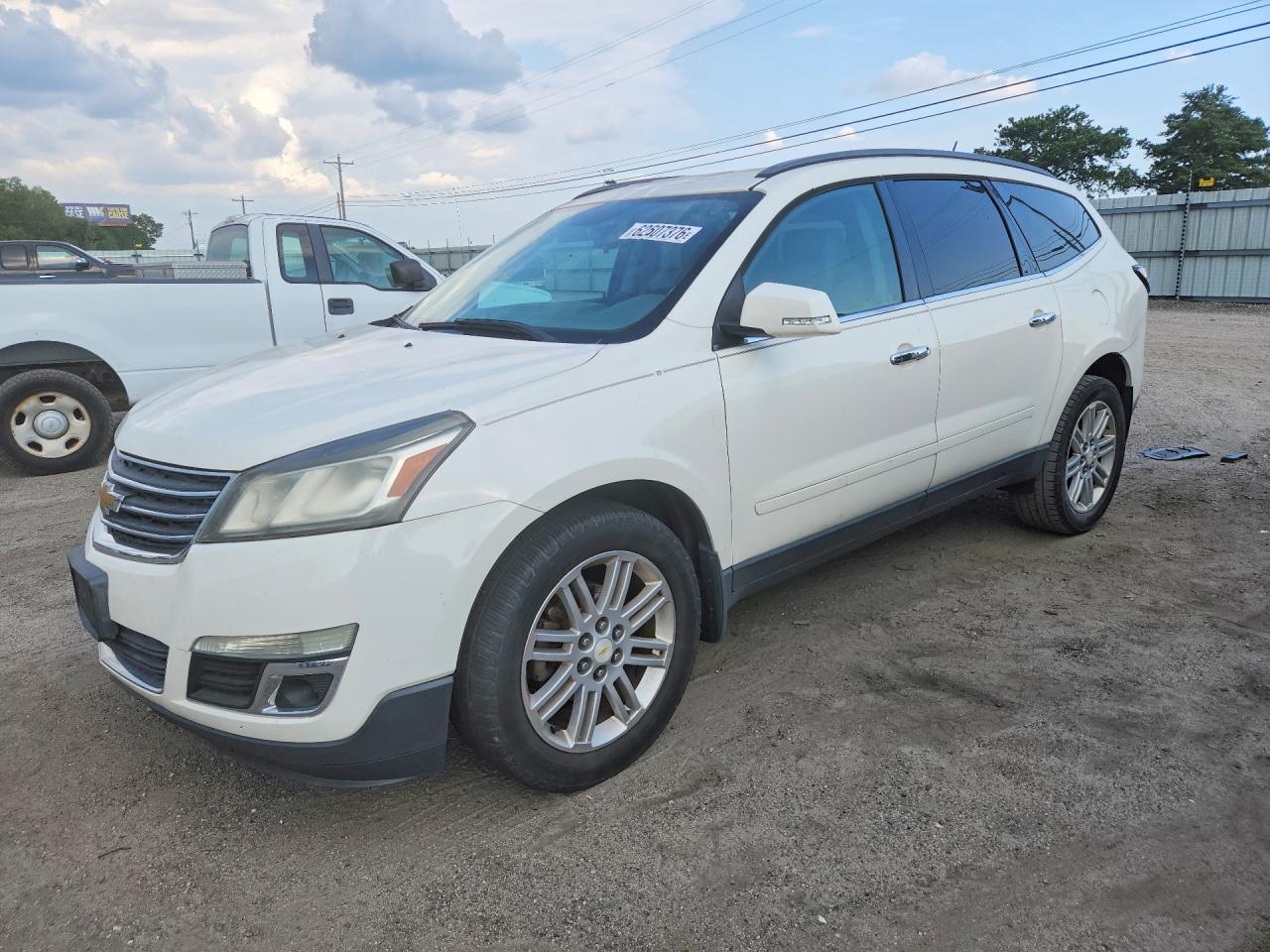 1GNKRGKD5EJ256828 · 2014 CHEVROLET TRAVERSE