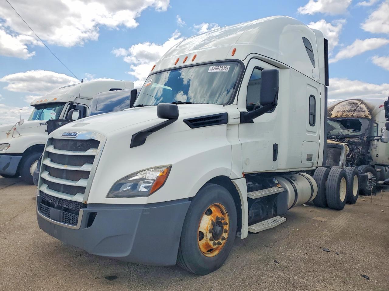 3AKJHHDR2KSKN7017 · 2019 FREIGHTLINER CASCADIA 126