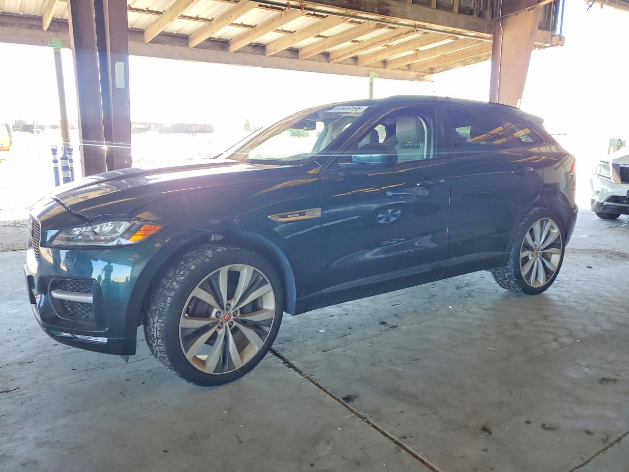 SADCL2FN5JA296202 · 2018 JAGUAR F-PACE