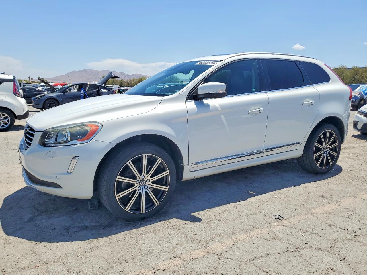 YV440MDM5F2736822 · 2015 VOLVO XC60