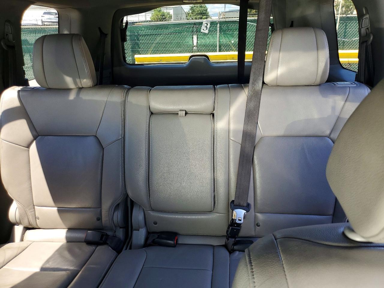 5FNYF4H59DB042571 · 2013 HONDA PILOT · 10/13