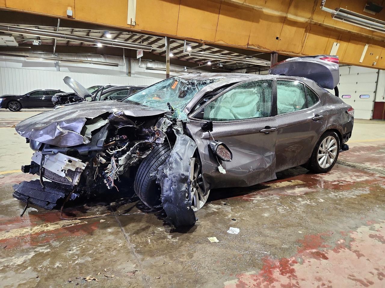 4T1R11AK8PU182636 · 2023 TOYOTA CAMRY