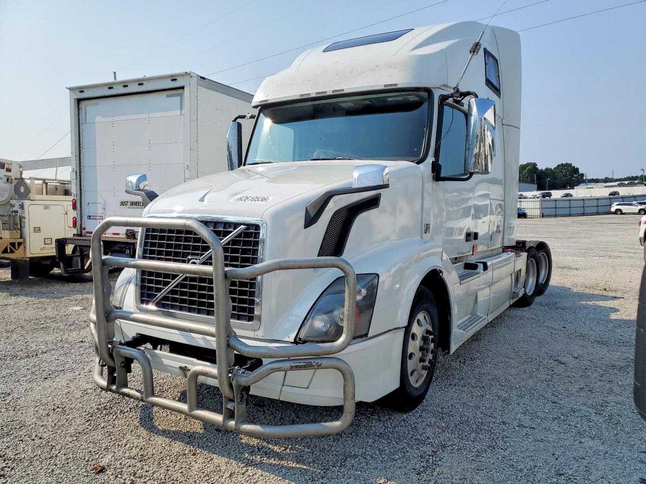 2016 VOLVO VNL
