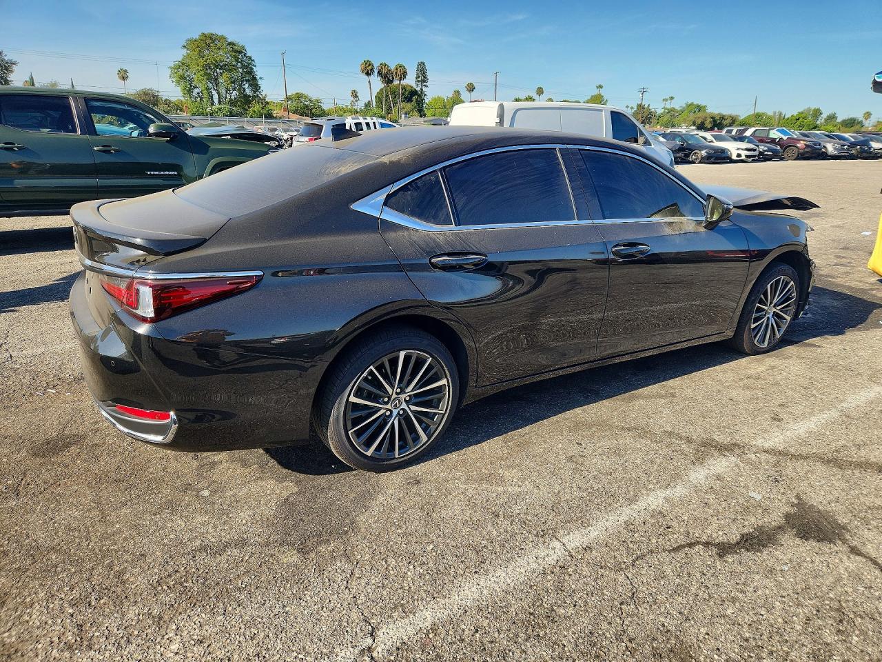 58ADA1C16SU075679 · 2025 LEXUS ES 300H · 3/13