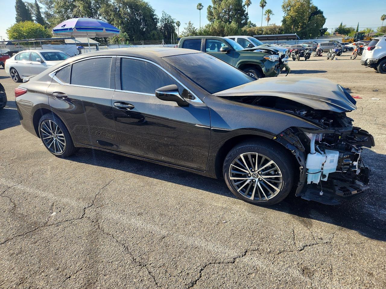 58ADA1C16SU075679 · 2025 LEXUS ES 300H · 4/13