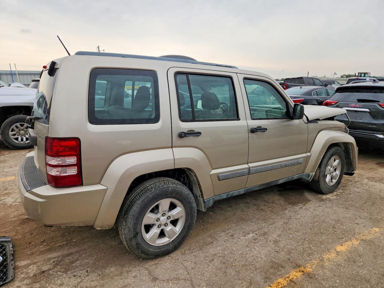 1J4PP2GK9BW536405 · 2011 JEEP LIBERTY · 3/12