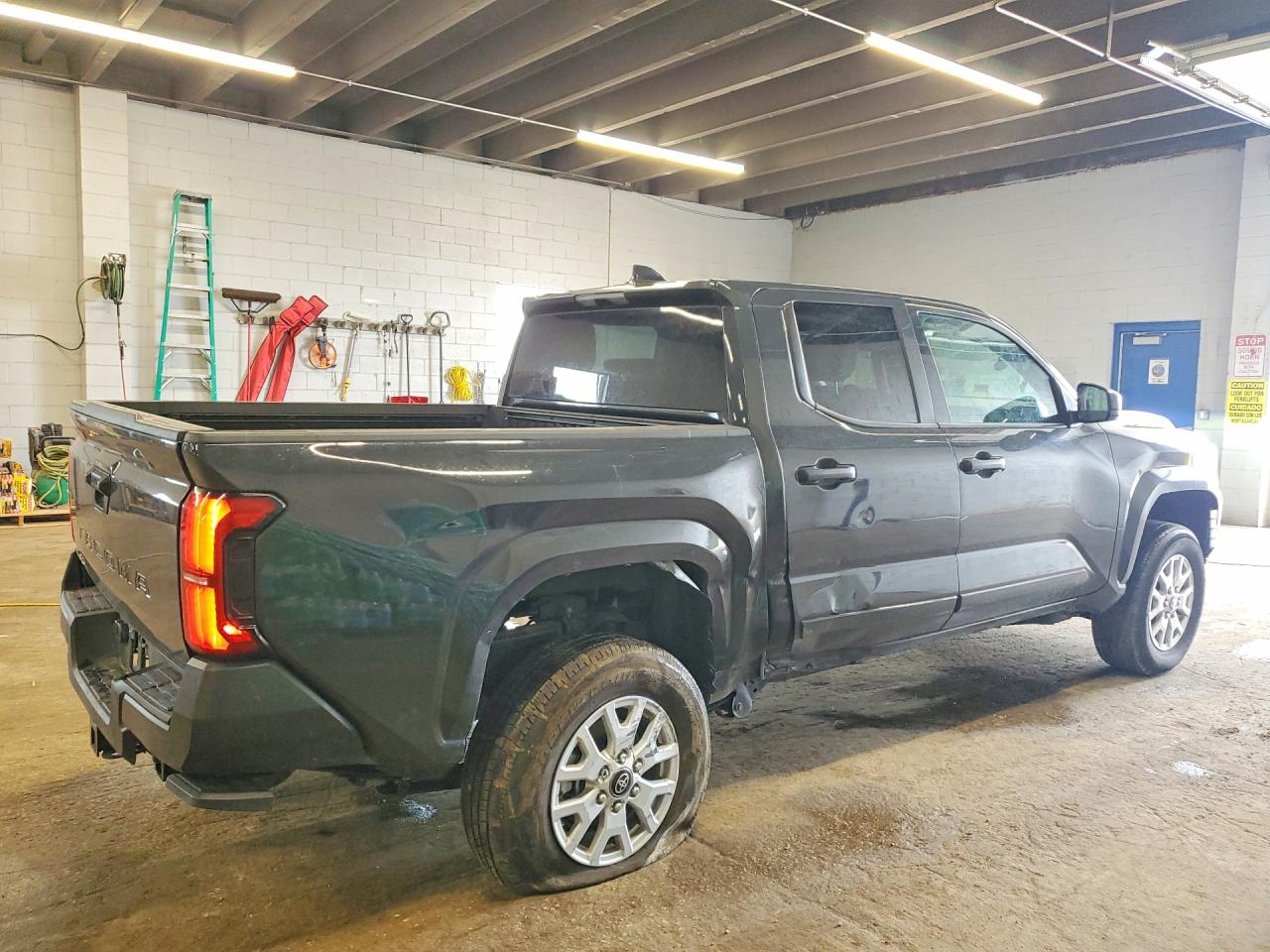 3TYLD5KN4ST016990 · 2025 TOYOTA TACOMA · 3/12