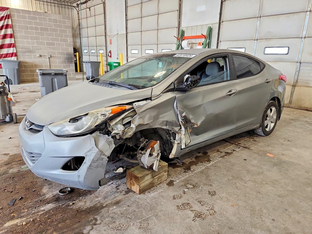 5NPDH4AE5DH406408 · 2013 HYUNDAI ELANTRA