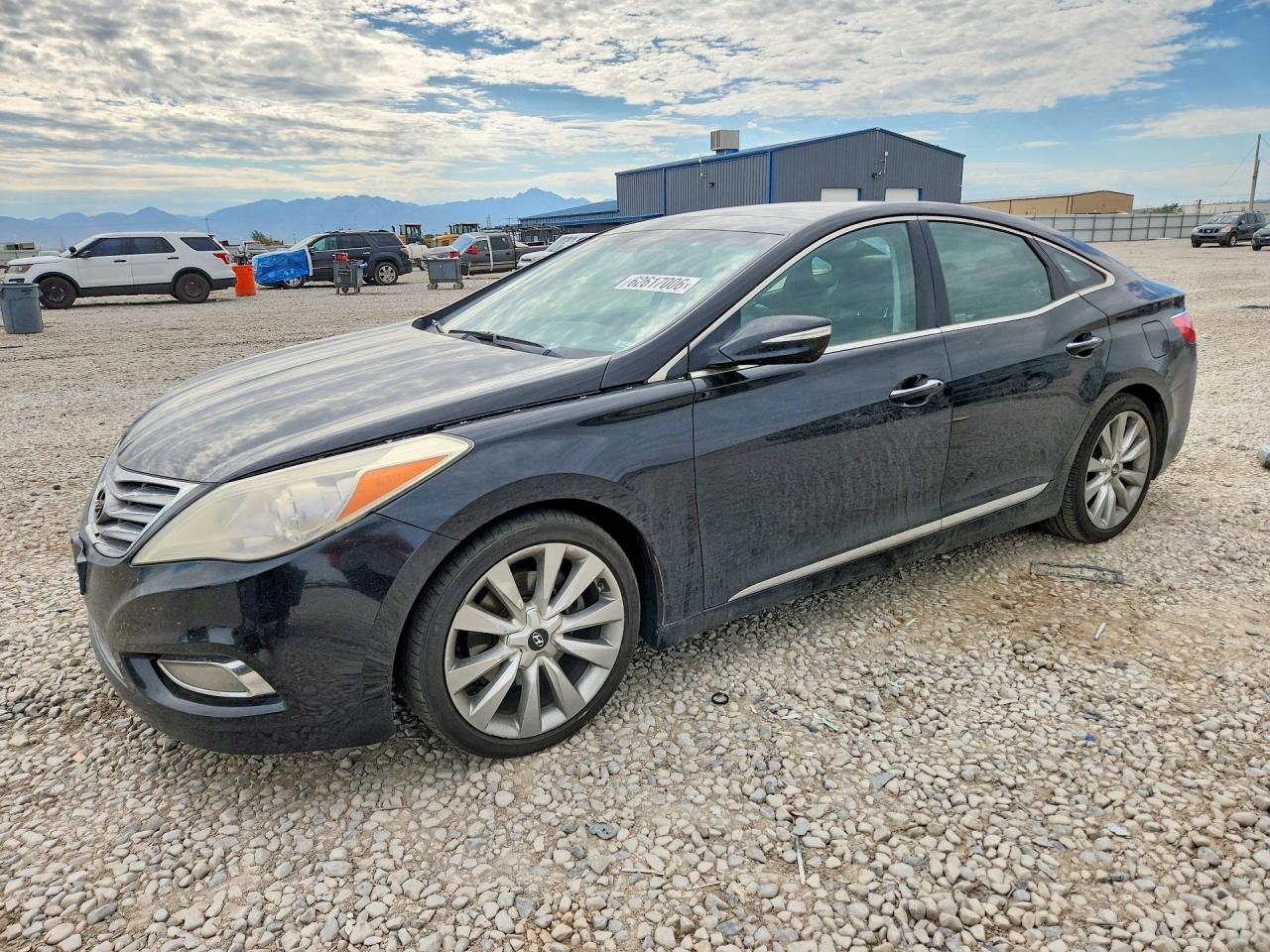 KMHFH4JG6EA413818 · 2014 HYUNDAI AZERA