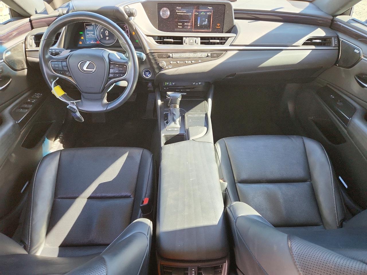 58AD21B11LU005300 · 2020 LEXUS ES · 8/13