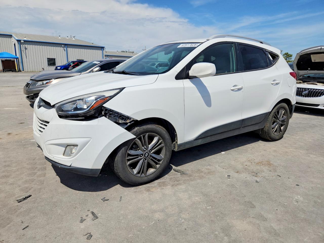 KM8JU3AG7FU080951 · 2015 HYUNDAI TUCSON