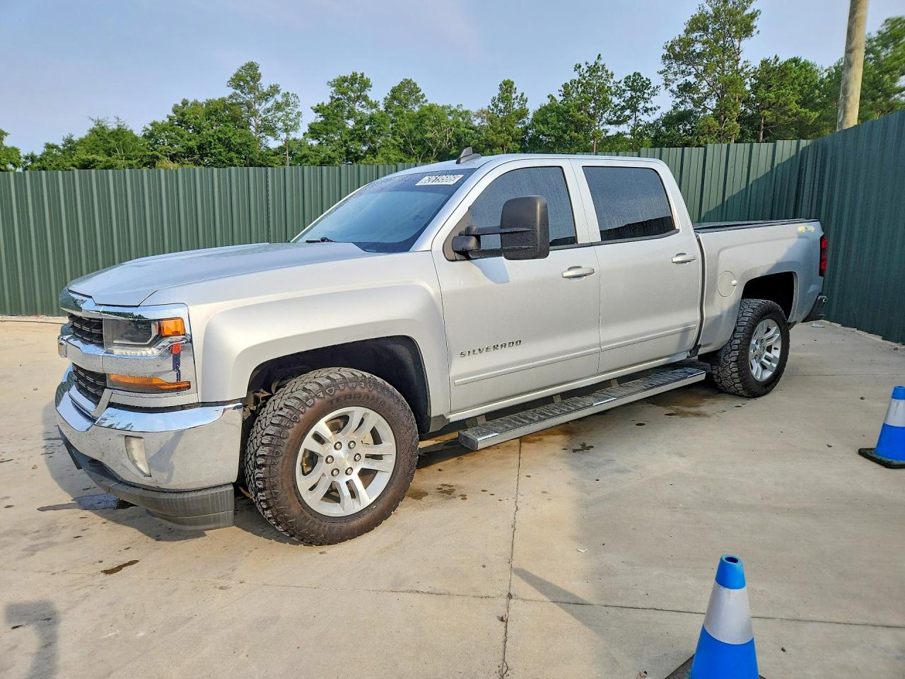 3GCUKREC1HG201111 · 2017 CHEVROLET SILVERADO
