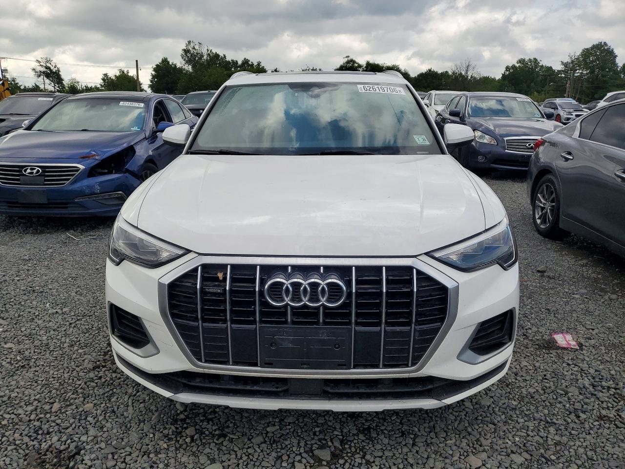 WA1AUCF35M1089358 · 2021 AUDI Q3 · 5/13