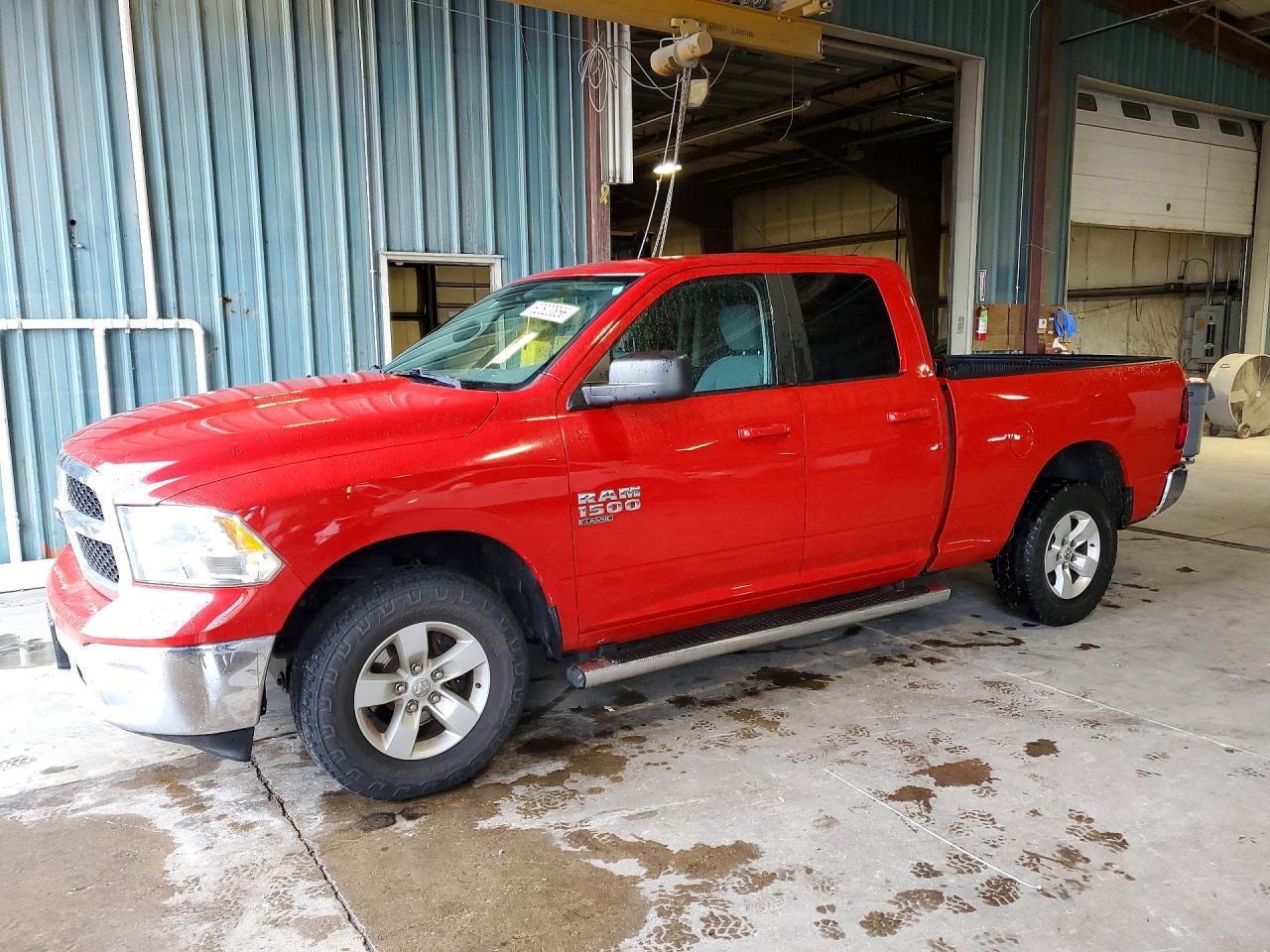 1C6RR7GGXKS592174 · 2019 RAM 1500 CLASSIC