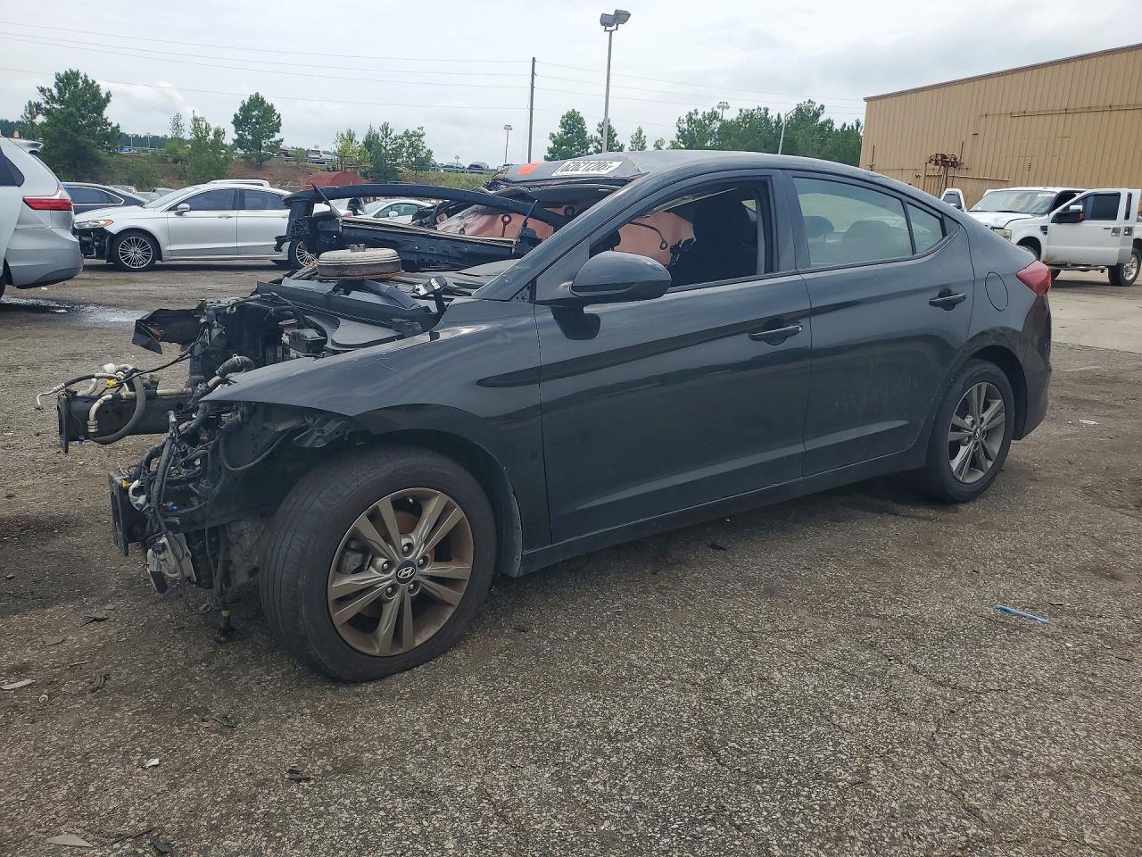 5NPD84LF7JH377298 · 2018 HYUNDAI ELANTRA