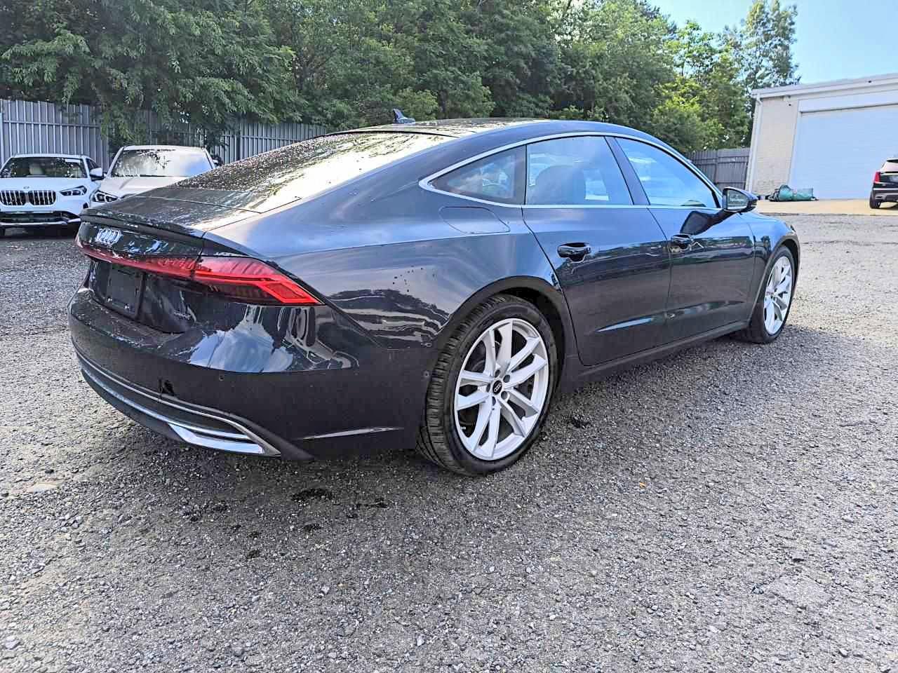 WAUR2BF2XNN041104 · 2022 AUDI A7 · 4/14
