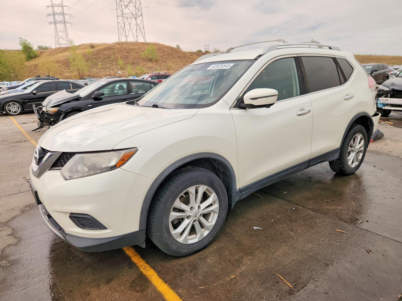 JN8AT2MV3GW132324 · 2016 NISSAN ROGUE